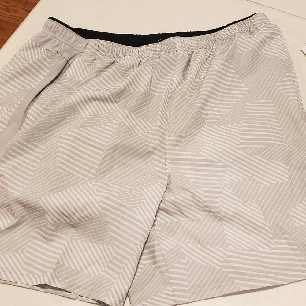 old navy men shorts athletic large